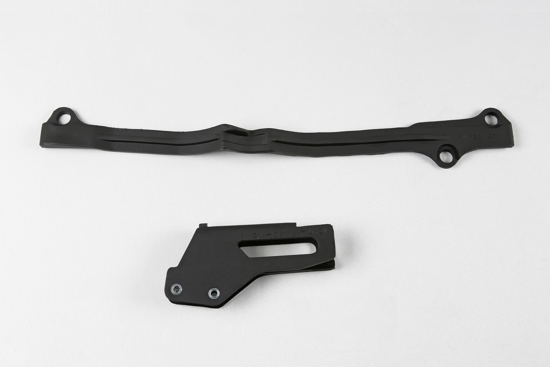 Suzuki RM 125 2001 2026 guide chaîne + patin bras oscillant